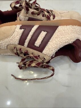 Back 70 Sneakers